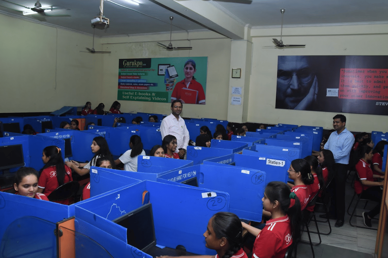 Biyani Girls College Jaipur Labs photo 4